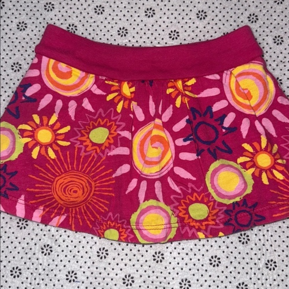 🛍 CUTE LITTLE GIRLS SKORT SIZE 18 MONTHS 🛍
